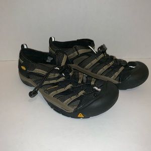 KEEN Newport Womens Waterproof Hiking Sandals